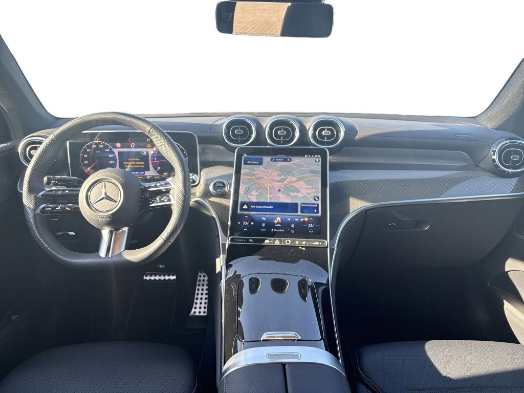 Mercedes-Benz GLC 300 2025 г. Чёрный, пробег 34238 км