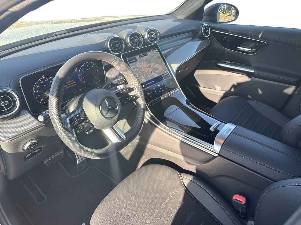 Mercedes-Benz GLC 300 2025 г. Чёрный, пробег 34238 км