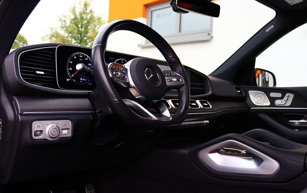 Mercedes-Benz GLE 400 2023 г. Чёрный, пробег 55884 км