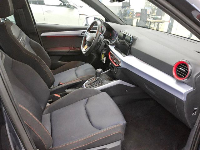 SEAT Arona 2023 г. Серый, пробег 39700 км