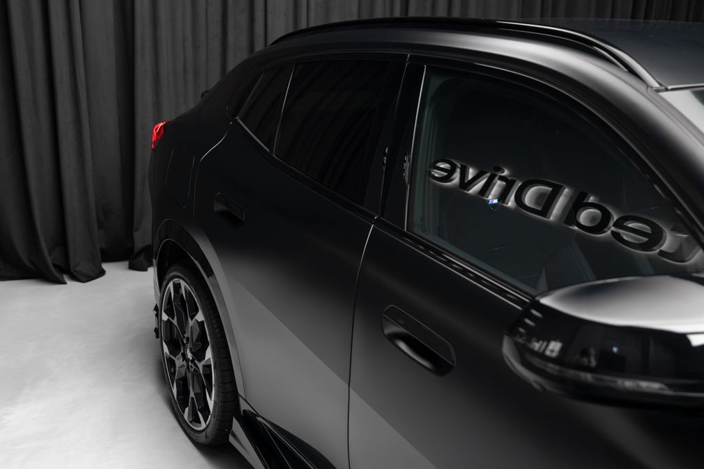 BMW X2 2024 г. Чёрный, пробег 26000 км