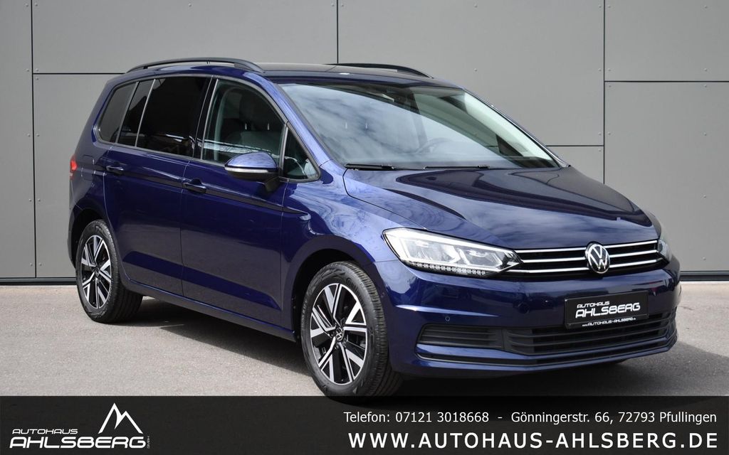Volkswagen Touran 2023 г. Синий, пробег 59000 км