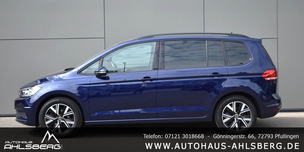 Volkswagen Touran 2023 г. Синий, пробег 59000 км