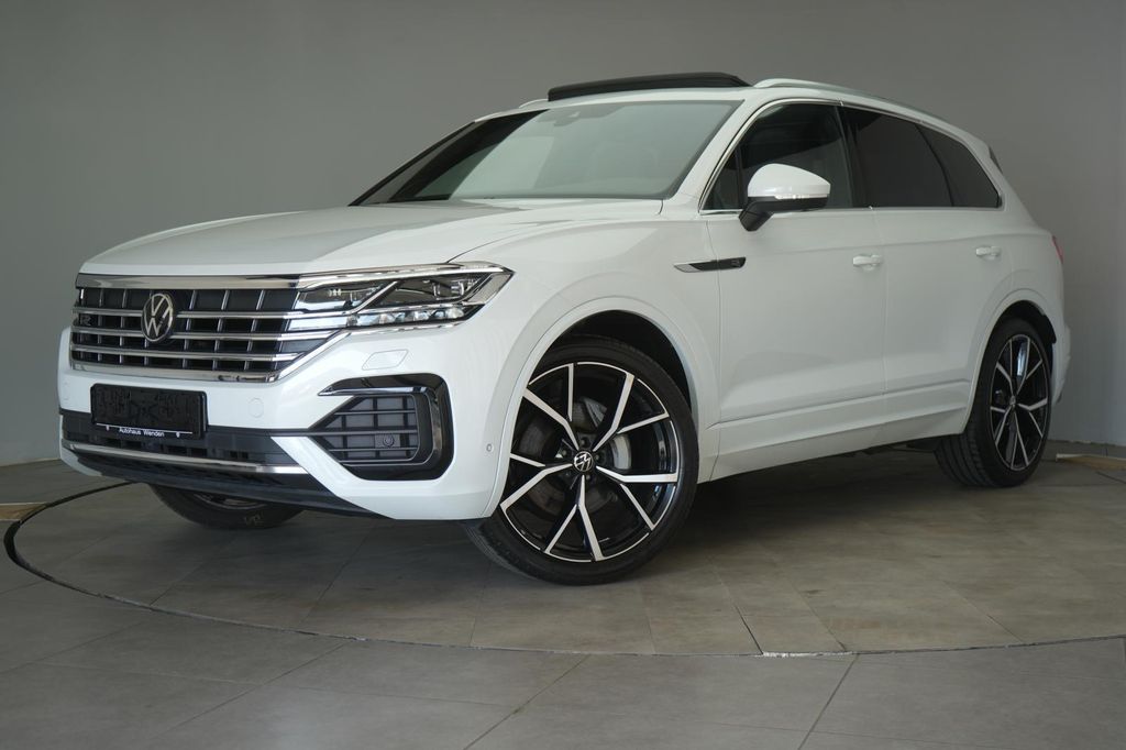 Volkswagen Touareg 2022 г. Белый, пробег 55000 км