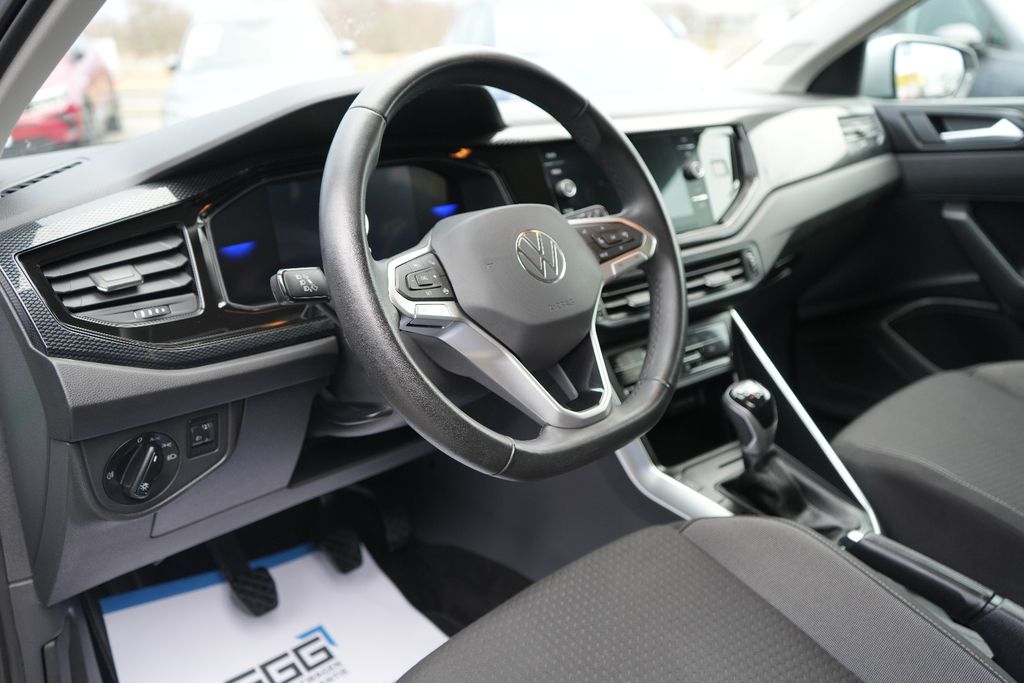 Volkswagen Polo 2025 г. Серый, пробег 24000 км