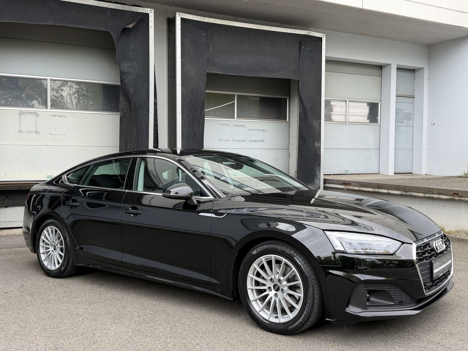 Audi A5 2024 г. Чёрный, пробег 55500 км