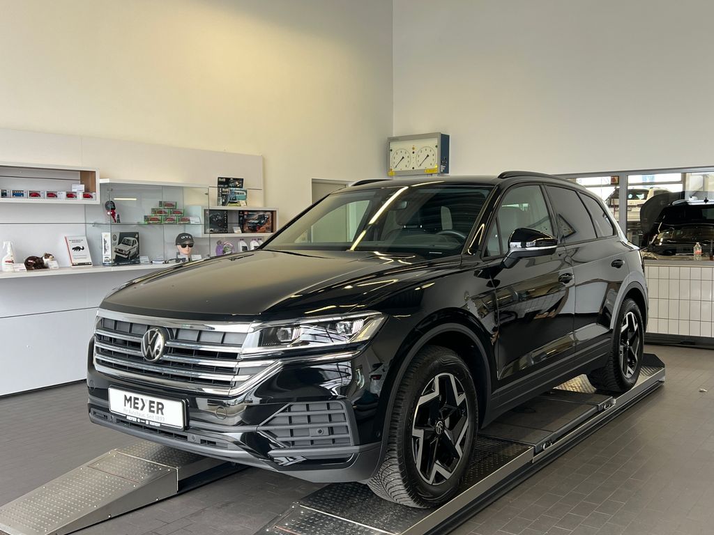 Volkswagen Touareg 2025 г. Чёрный, пробег 12776 км