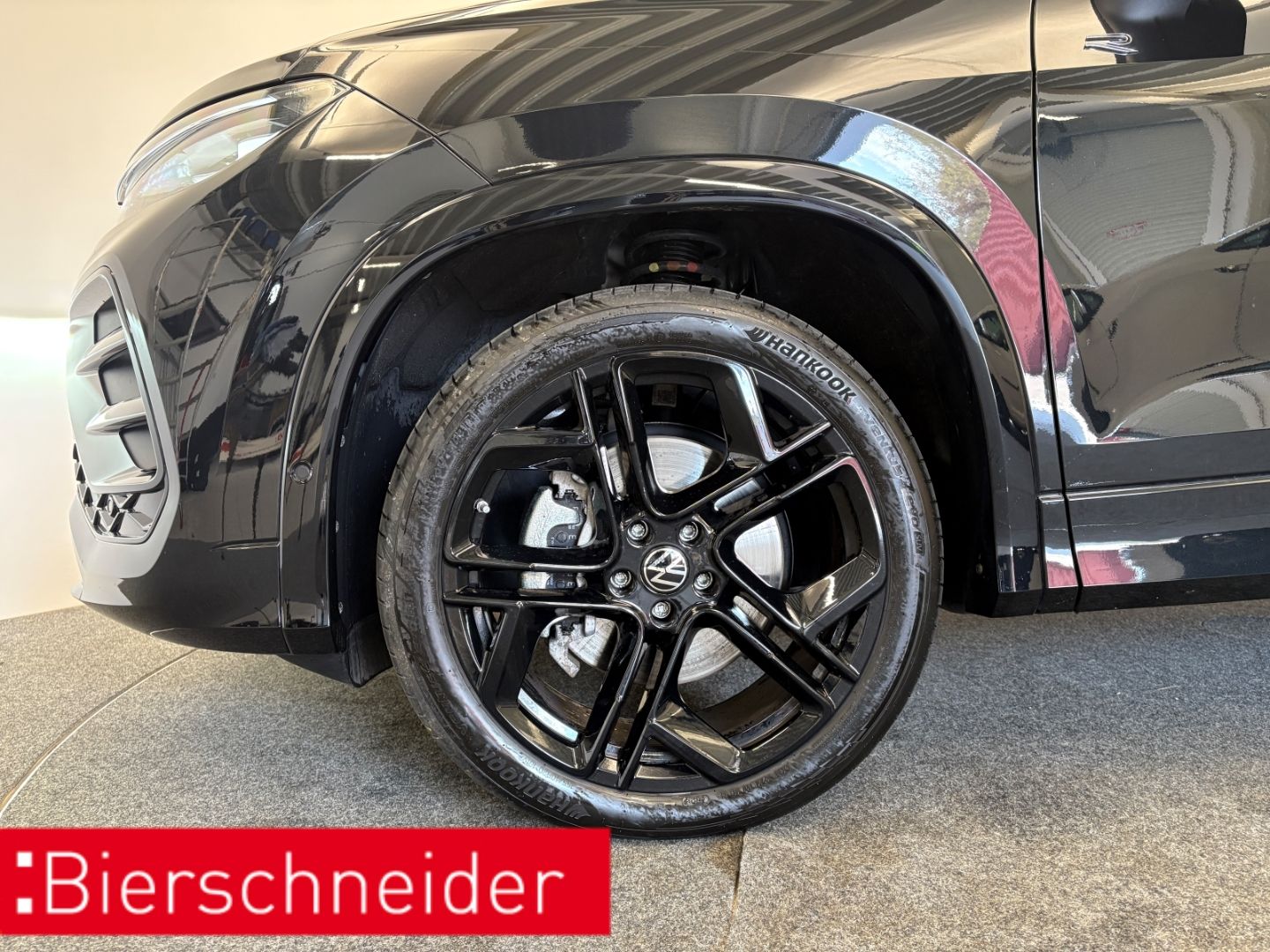 Volkswagen Tayron 2025 г. Чёрный, пробег 5350 км