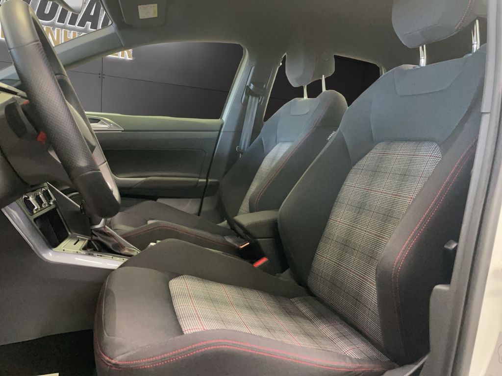 Volkswagen Polo 2023 г. Белый, пробег 29900 км