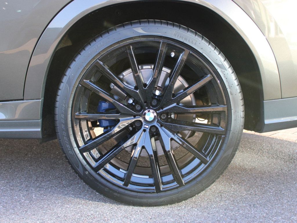BMW X6 M50 2023 г. Серый, пробег 59914 км