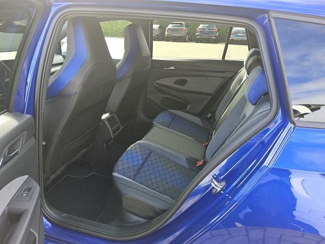 Volkswagen Golf 2023 г. Бежевый, пробег 46649 км