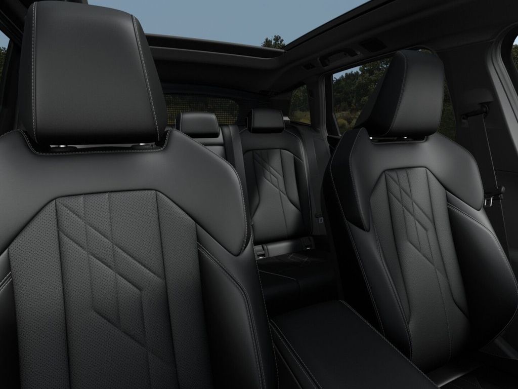 BMW X3 2026 г. Чёрный, пробег 4898 км
