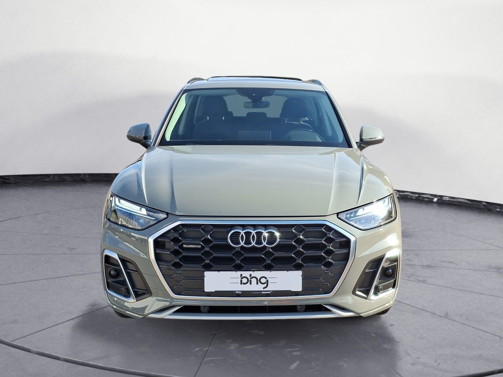 Audi Q5 2022 г. Серый, пробег 31799 км