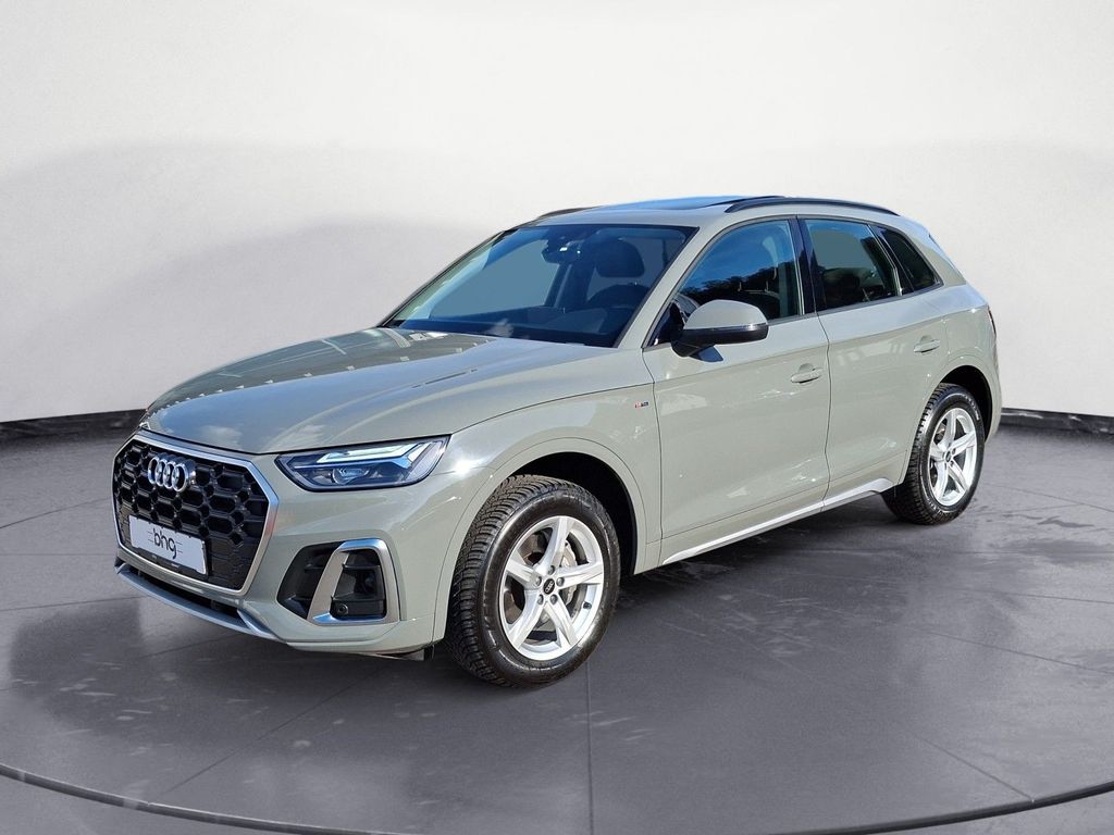 Audi Q5 2022 г. Серый, пробег 31799 км