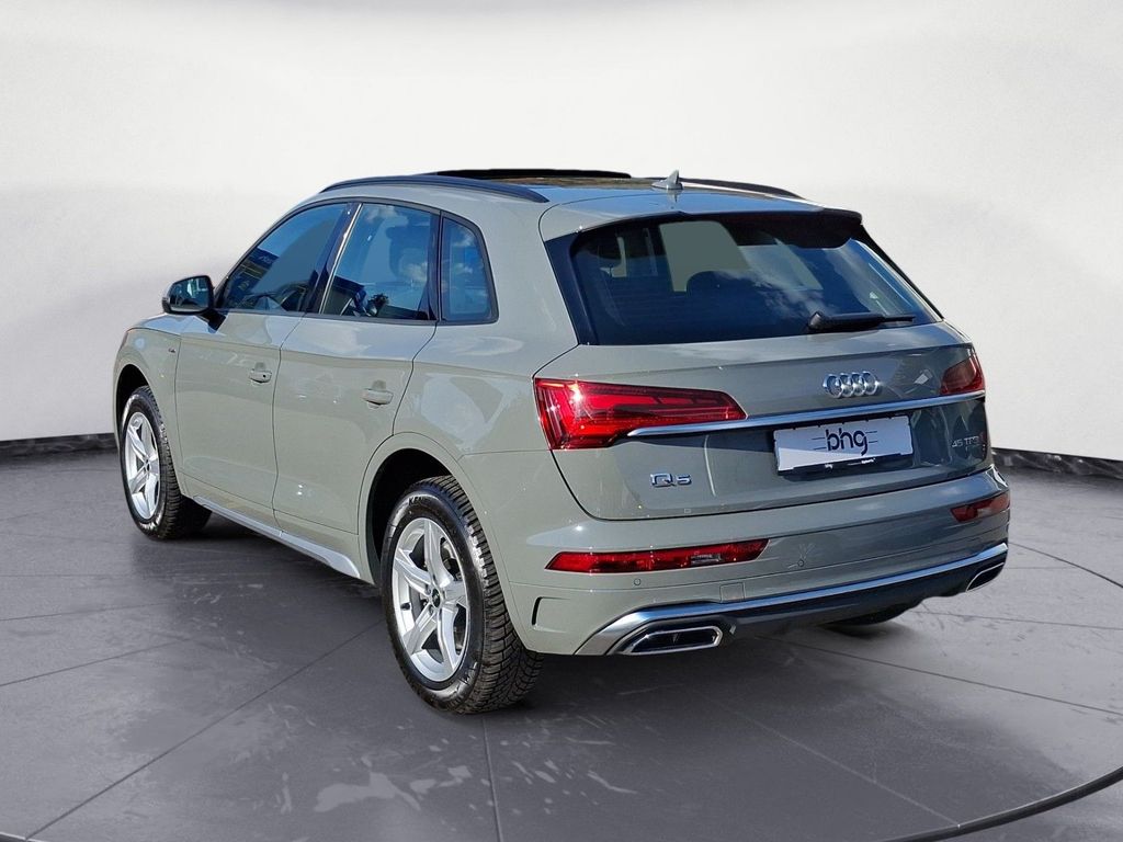 Audi Q5 2022 г. Серый, пробег 31799 км
