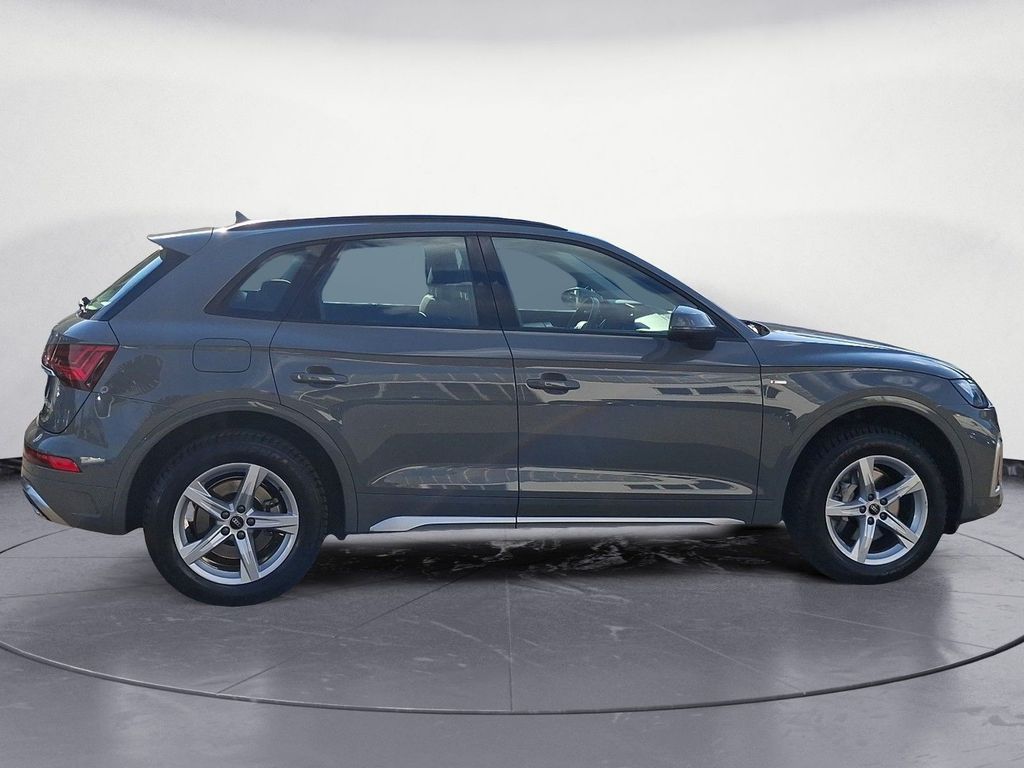 Audi Q5 2022 г. Серый, пробег 31799 км