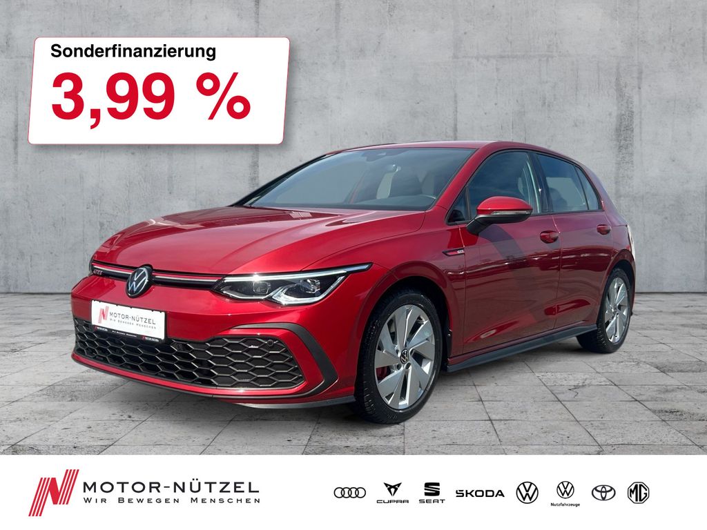 Volkswagen Golf 2024 г. Красный, пробег 29566 км