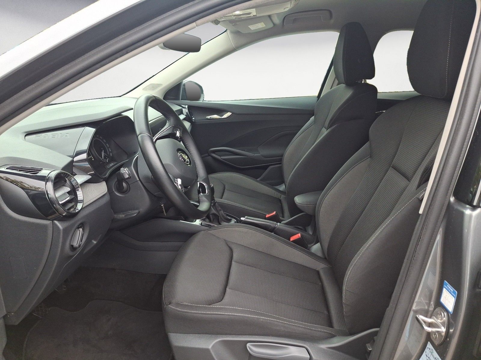 Skoda Fabia 2022 г. Серый, пробег 46840 км