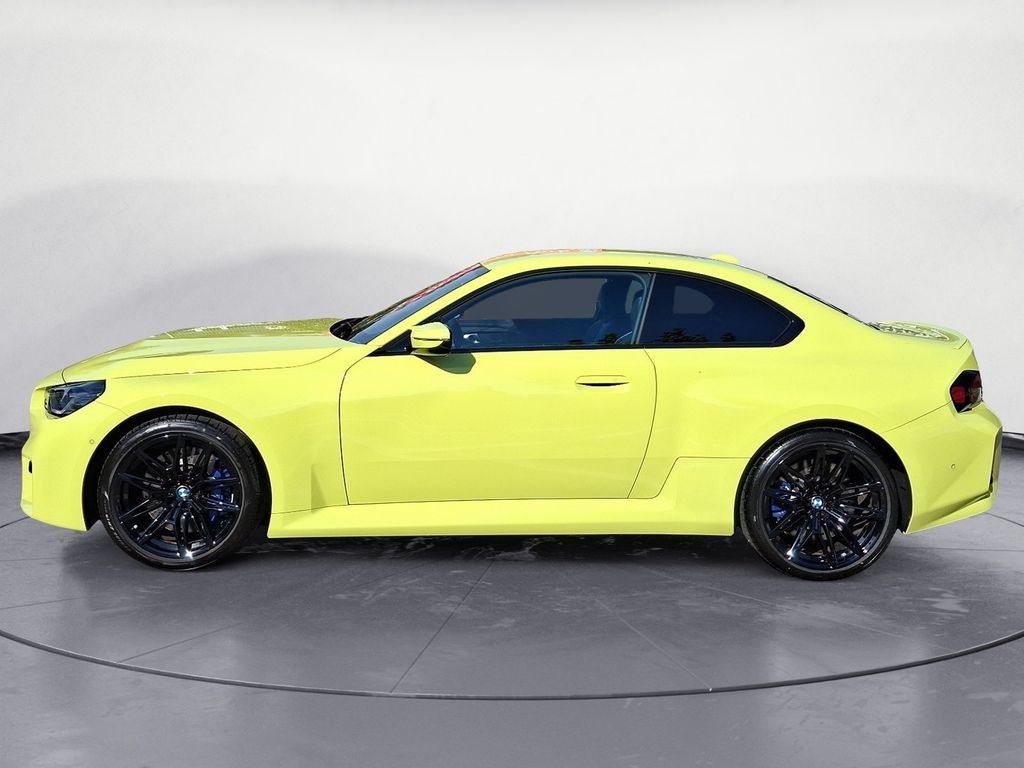 BMW M2 2026 г. Жёлтый, пробег 5662 км