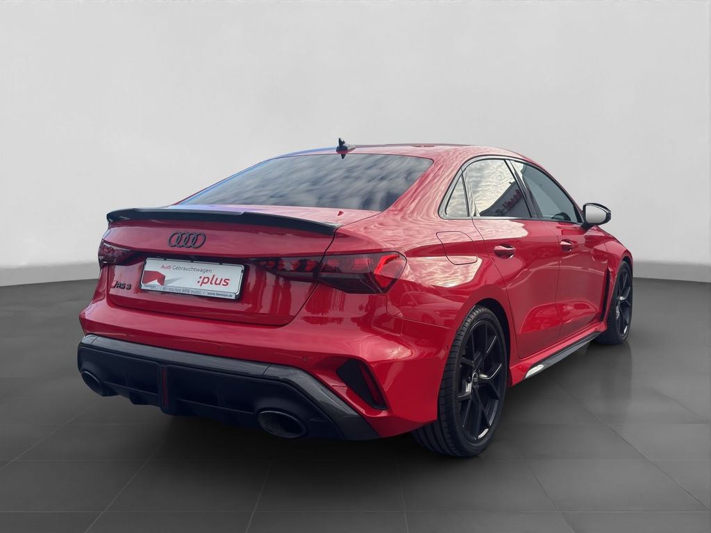 Audi RS3 2025 г. Красный, пробег 43376 км