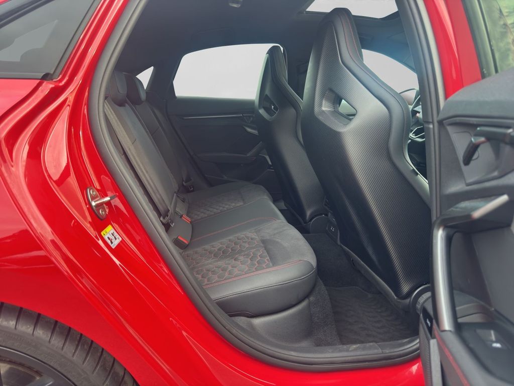 Audi RS3 2025 г. Красный, пробег 43376 км