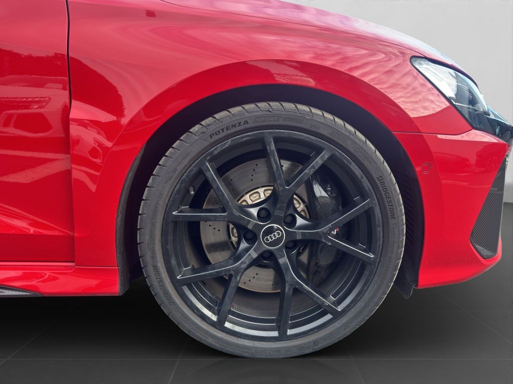 Audi RS3 2025 г. Красный, пробег 43376 км