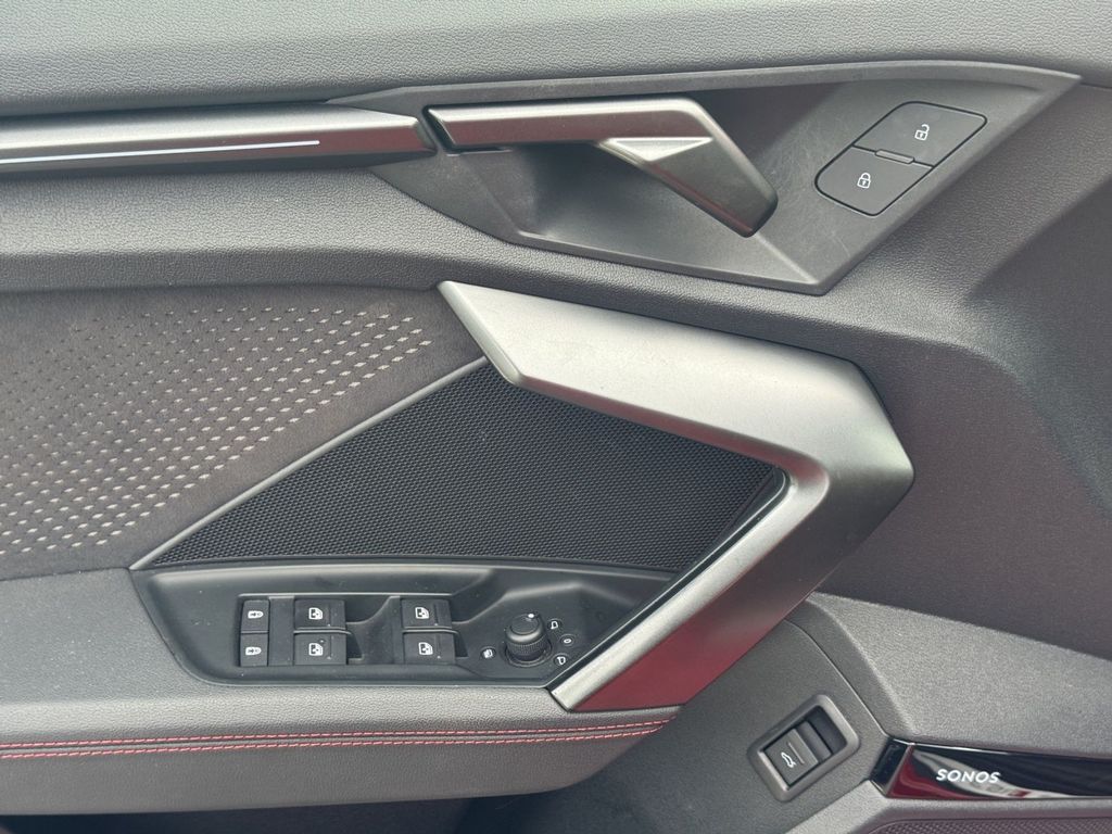 Audi RS3 2025 г. Красный, пробег 43376 км