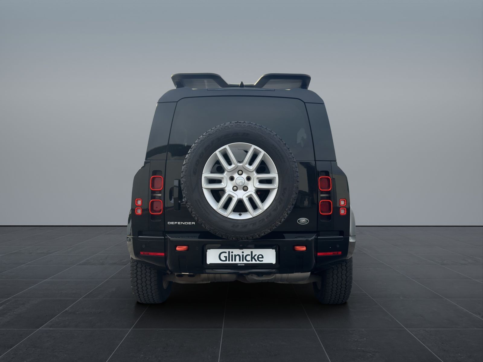 Land Rover Defender 2022 г. Чёрный, пробег 49750 км