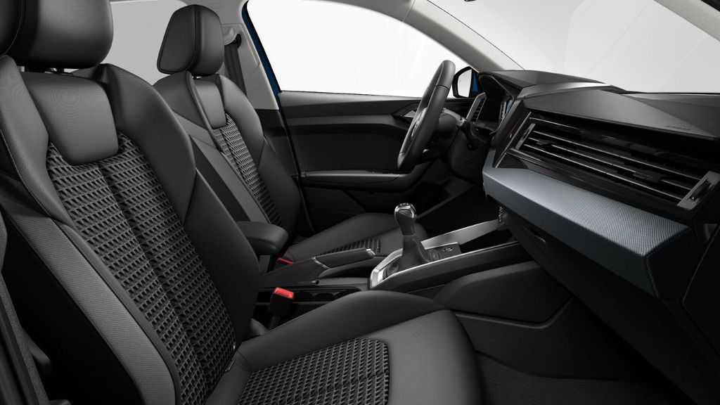 Audi A1 2021 г. Синий, пробег 45000 км