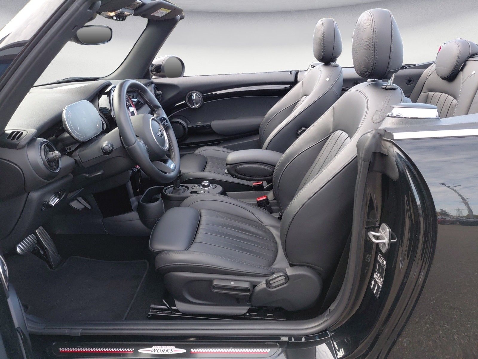 Mini JOHN COOPER WORKS CABRIO 2023 г. Чёрный, пробег 46252 км