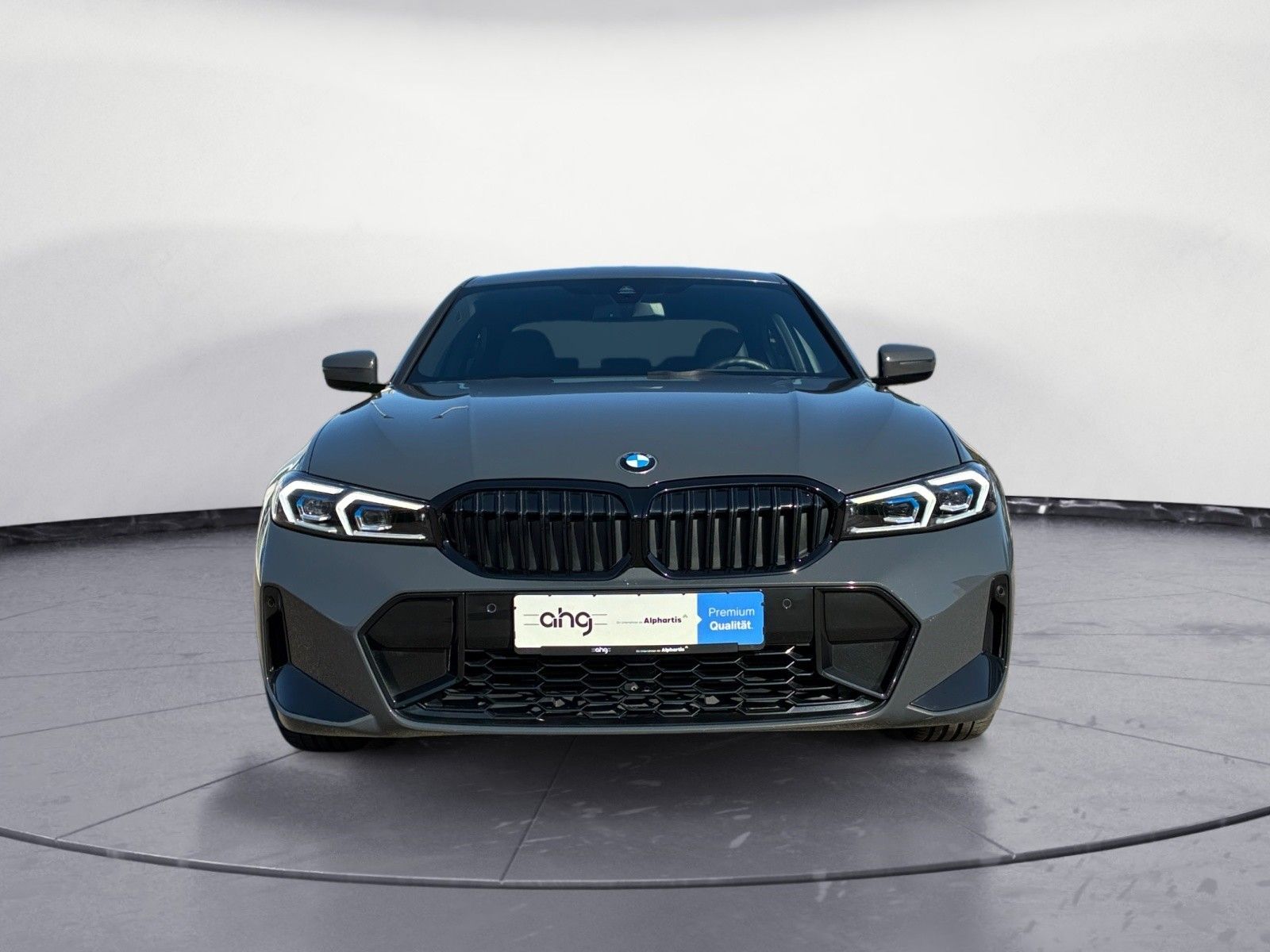 BMW 320 2023 г. Серый, пробег 43623 км
