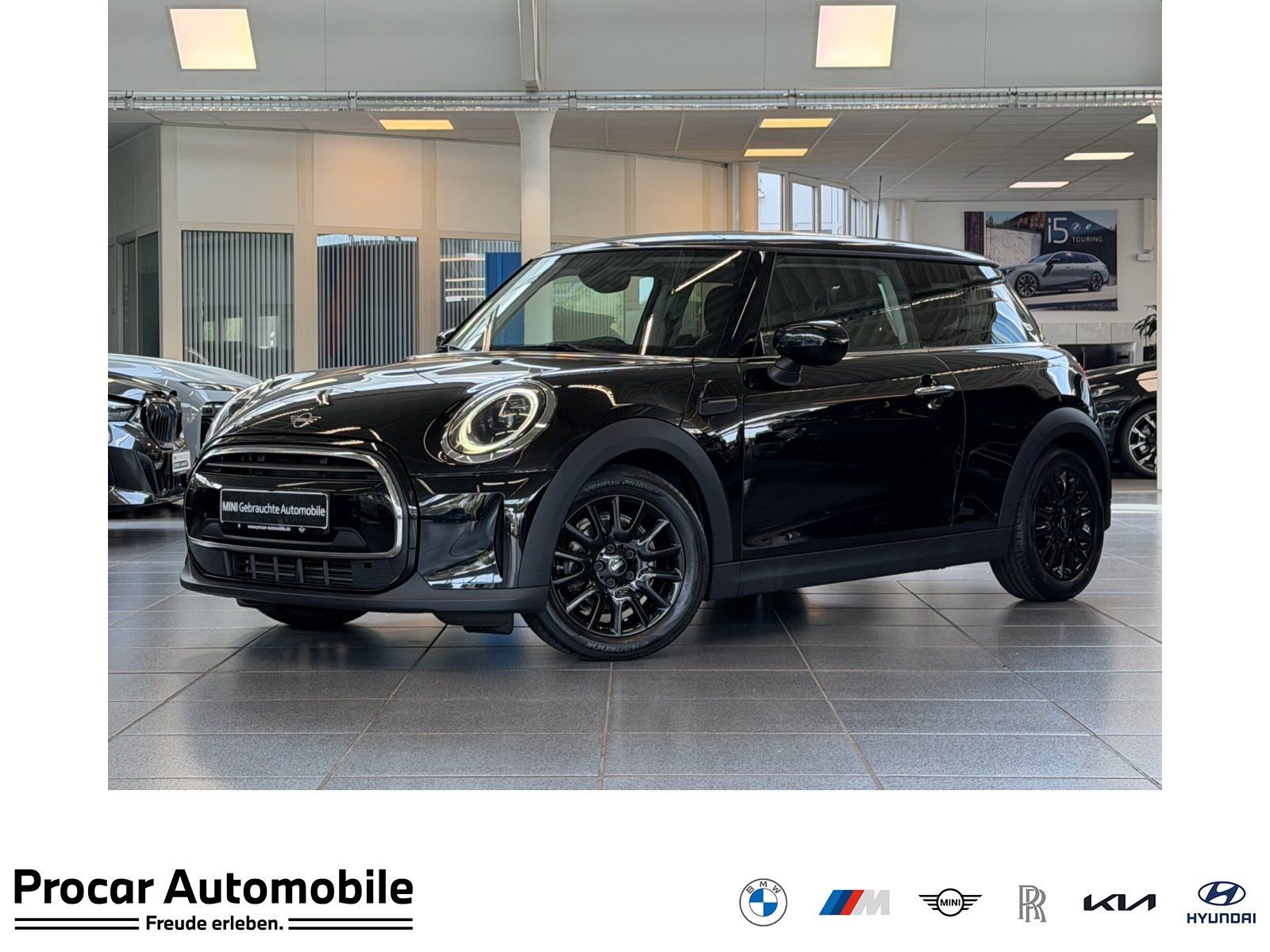 Mini ONE 2022 г. Чёрный, пробег 52469 км
