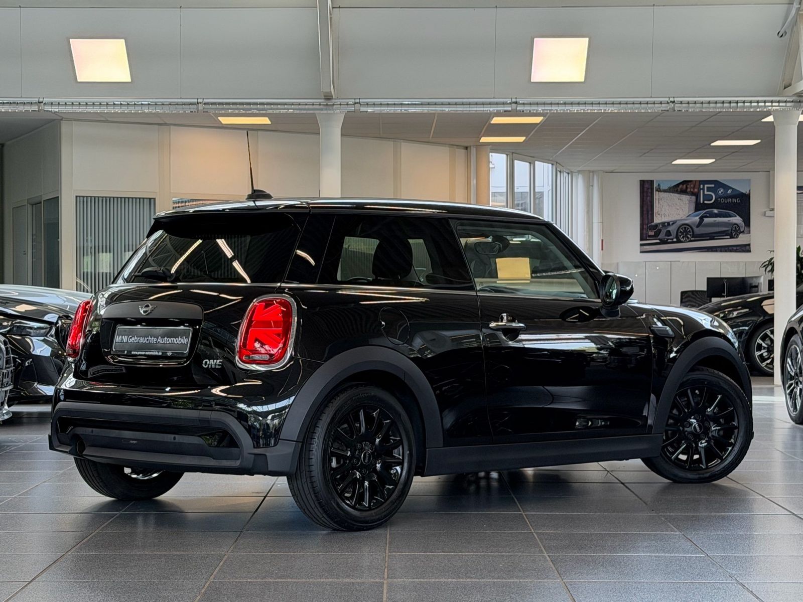 Mini ONE 2022 г. Чёрный, пробег 52469 км
