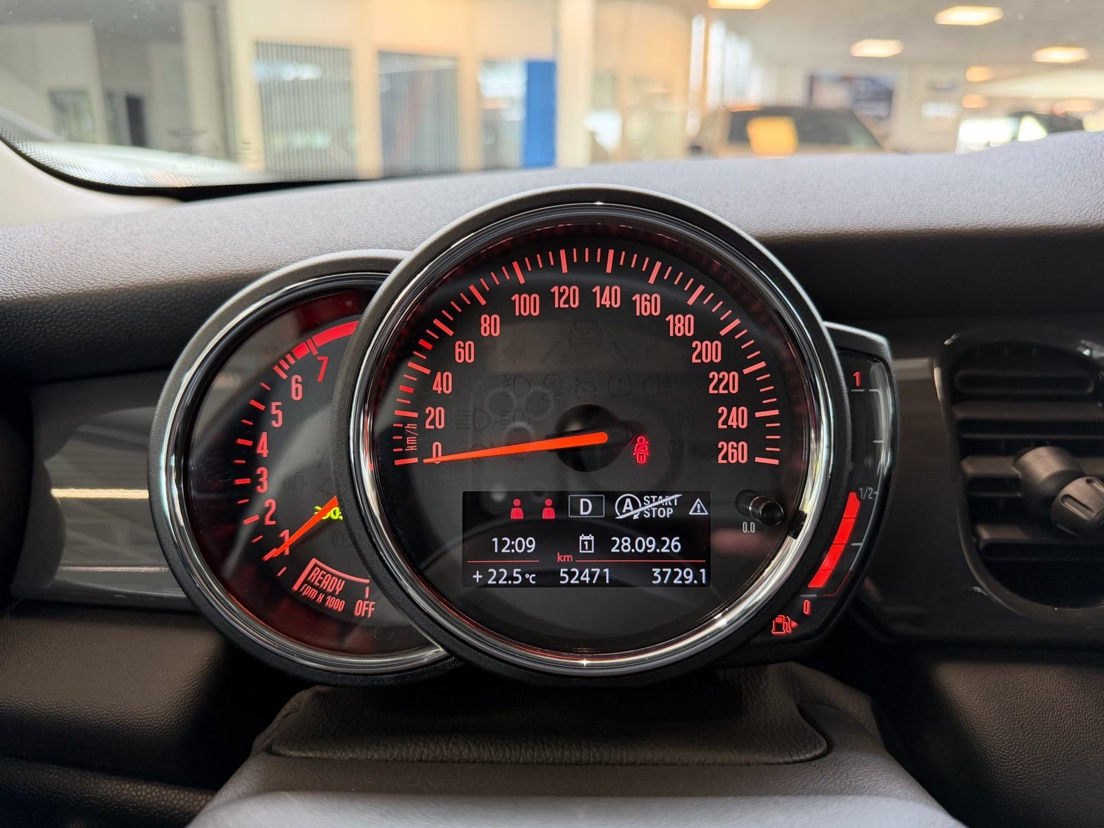 Mini ONE 2022 г. Чёрный, пробег 52469 км