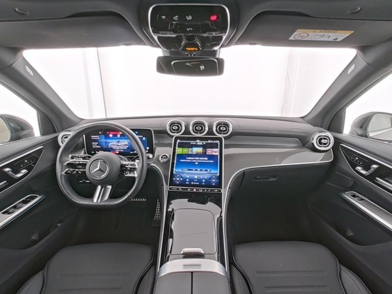 Mercedes-Benz GLC 200 2026 г. Серый, пробег 29227 км