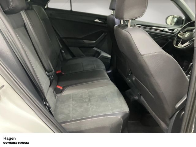 Volkswagen T-Roc 2023 г. Белый, пробег 40975 км