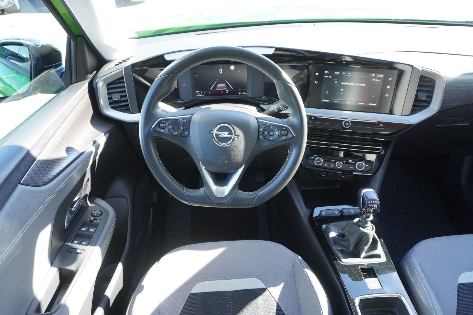 Opel Mokka 2022 г. Зелёный, пробег 45755 км