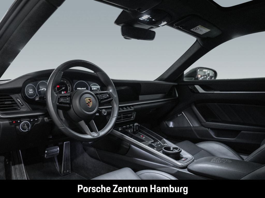 Porsche 992 2021 г. Серый, пробег 33336 км
