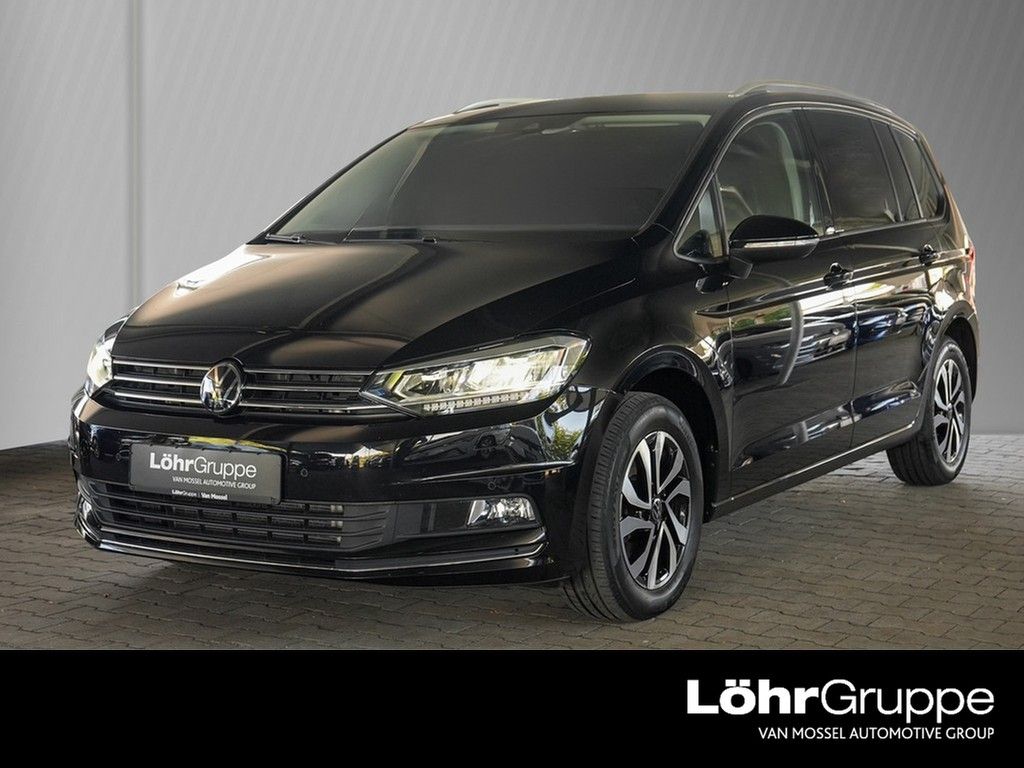 Volkswagen Touran 2023 г. Чёрный, пробег 59715 км