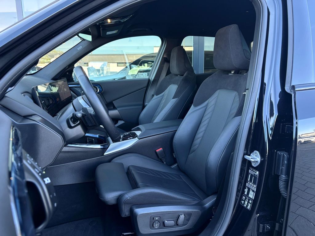 BMW X3 2025 г. Чёрный, пробег 17800 км