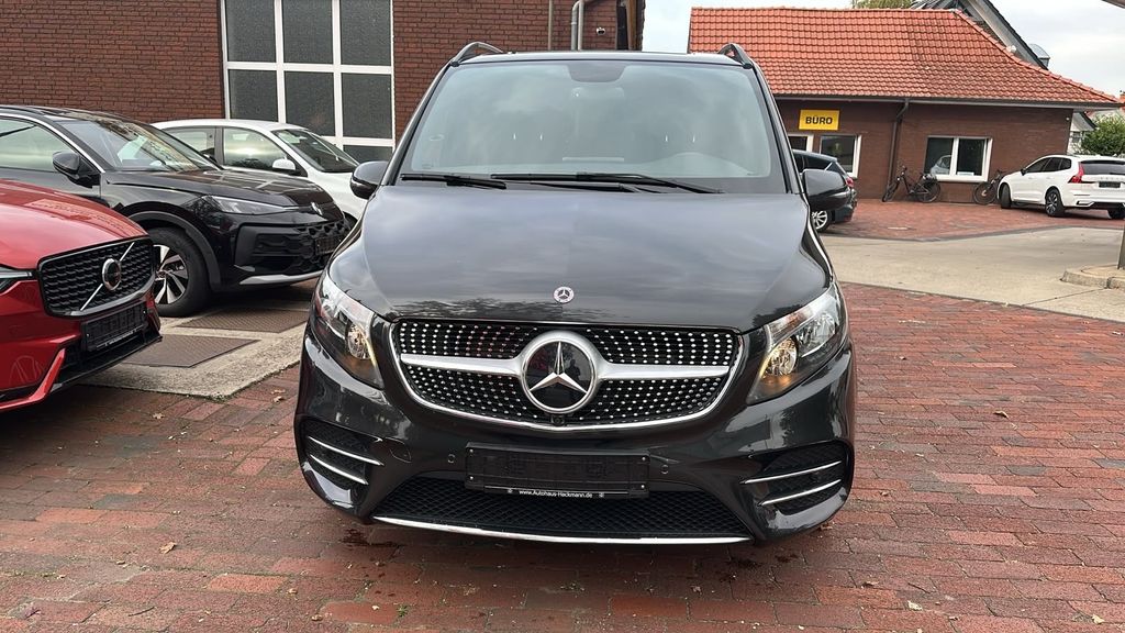 Mercedes-Benz 220 2022 г. Серый, пробег 48000 км