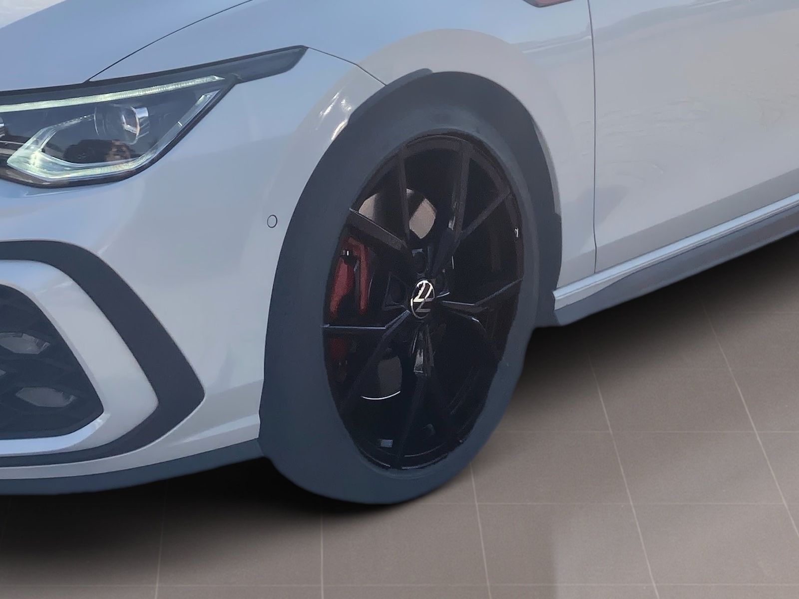 Volkswagen Golf 2022 г. Белый, пробег 48364 км