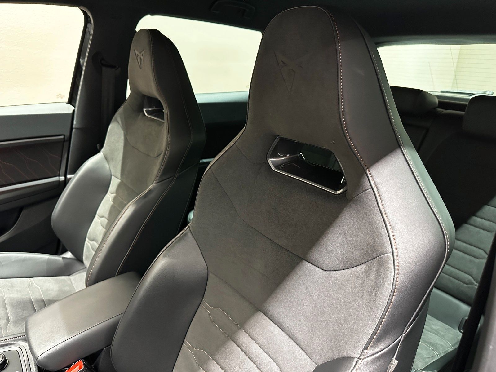 Cupra Ateca 2023 г. Чёрный, пробег 47200 км