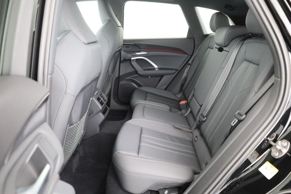 Audi Q5 2026 г. Чёрный, пробег 1000 км
