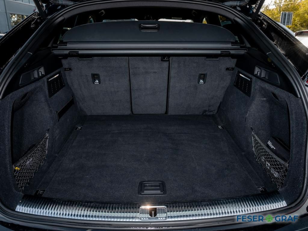Audi Q5 2022 г. Чёрный, пробег 38517 км