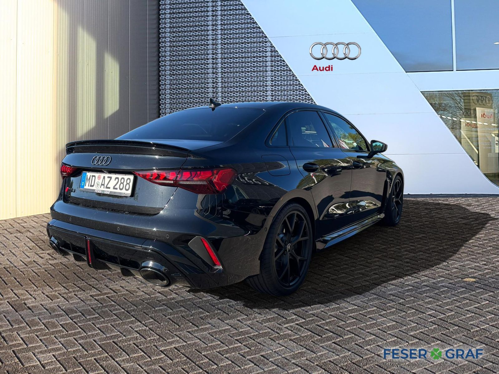 Audi RS3 2026 г. Чёрный, пробег 2000 км