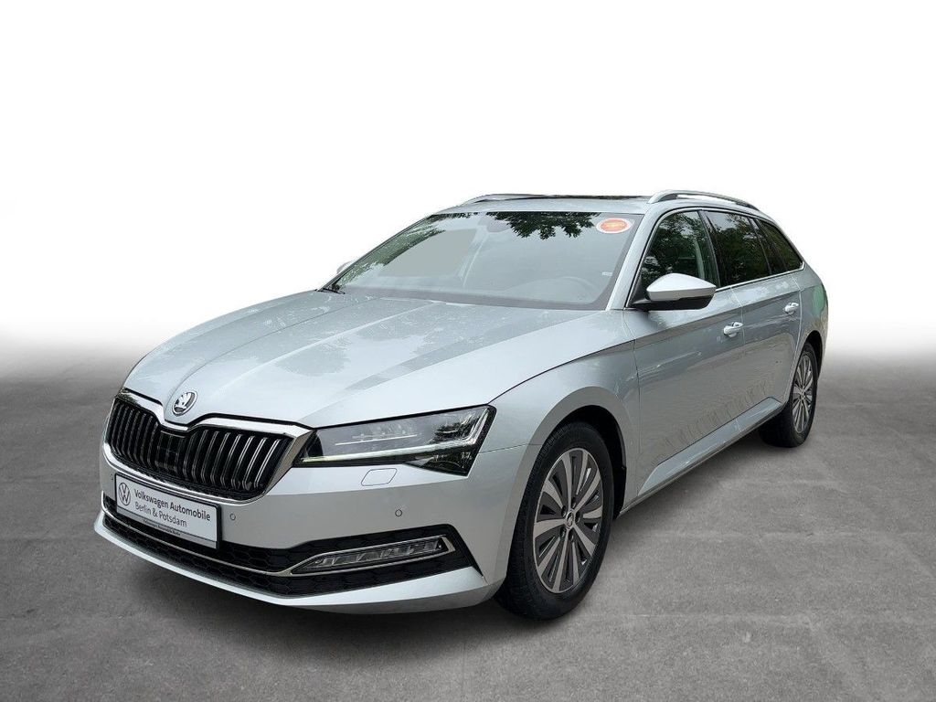 Skoda Superb 2023 г. Серебристый, пробег 44450 км