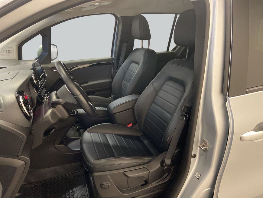Mercedes-Benz T-CLASS 2023 г. Серебристый, пробег 49522 км