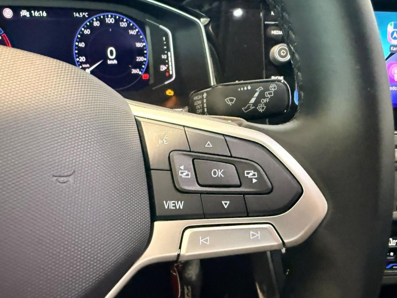 Volkswagen Polo 2022 г. Серый, пробег 8920 км