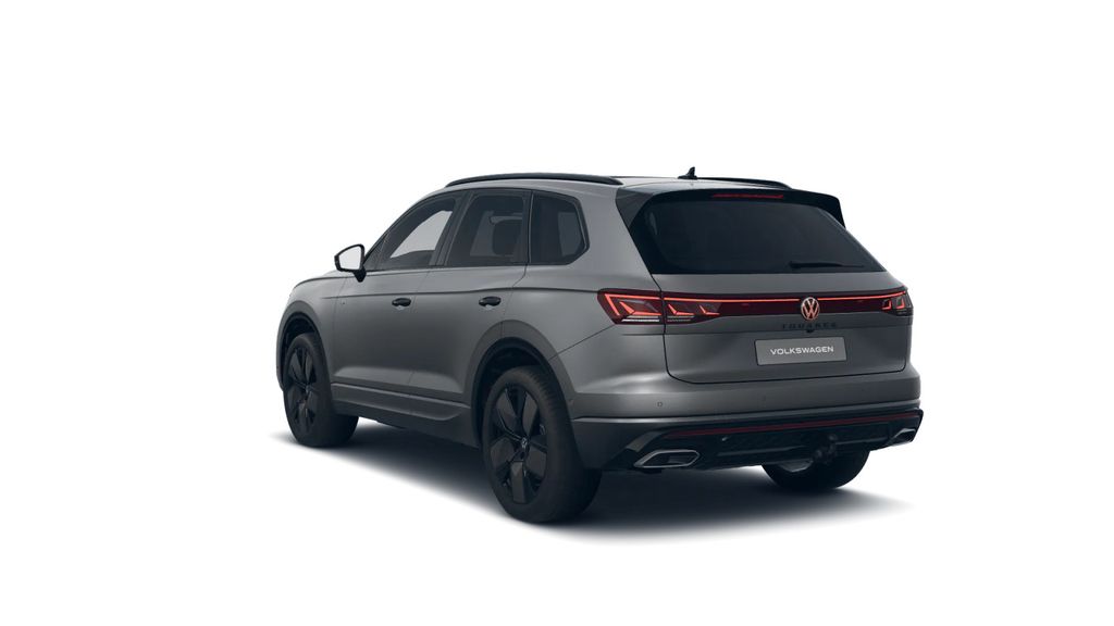 Volkswagen Touareg 2026 г. Серый, пробег 20941 км